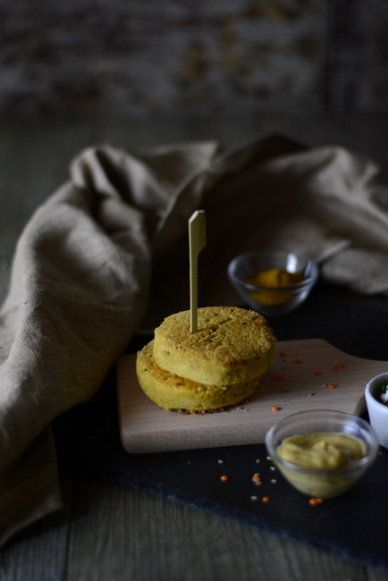 burger di ceci e lenticchie rosse al curry